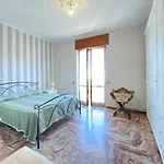 Apartman Mr1 House *