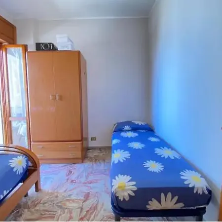 Apartment Mr1 House